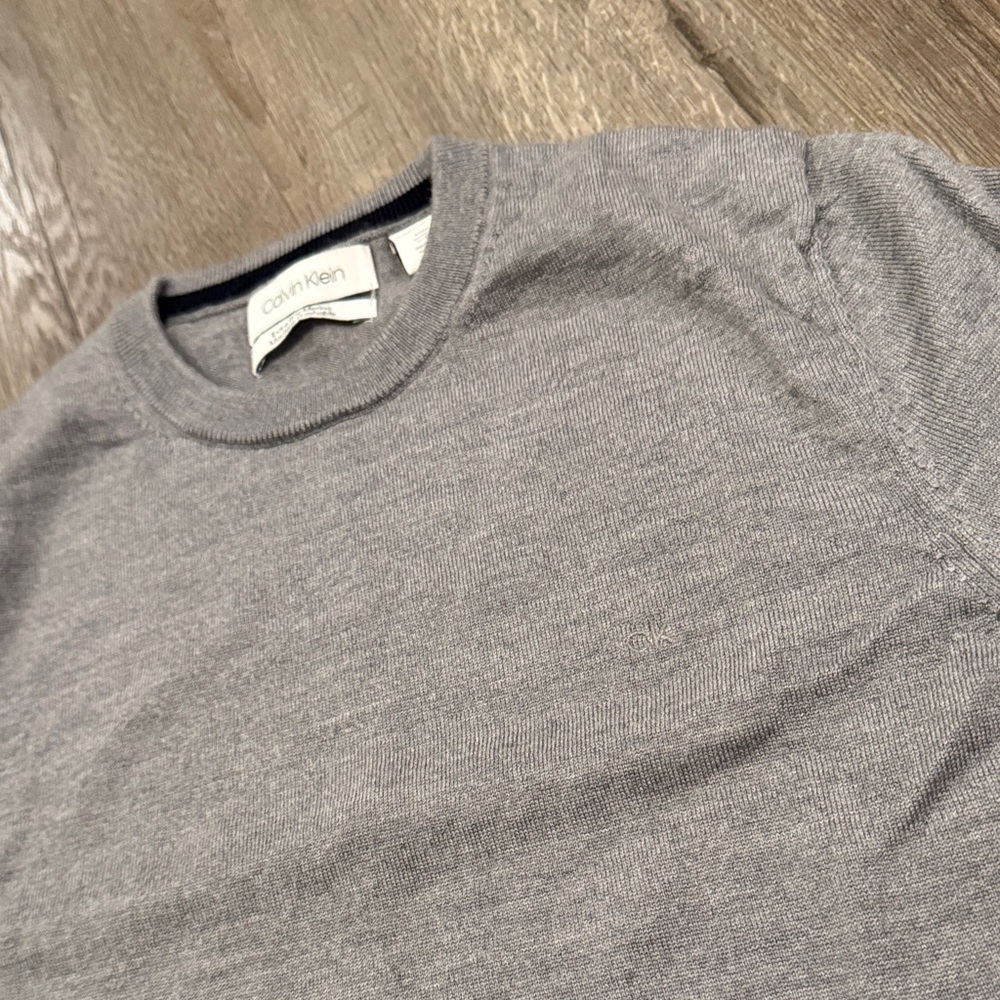 Calvin Klein Heather Gray Crewneck Sweater - Picture 2 of 6